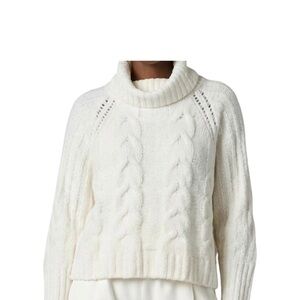 moon & madison Ivory Cable Knit Turtleneck Sweater